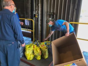 Mincon Canada Lends a Helping Hand to Local Food Bank 2